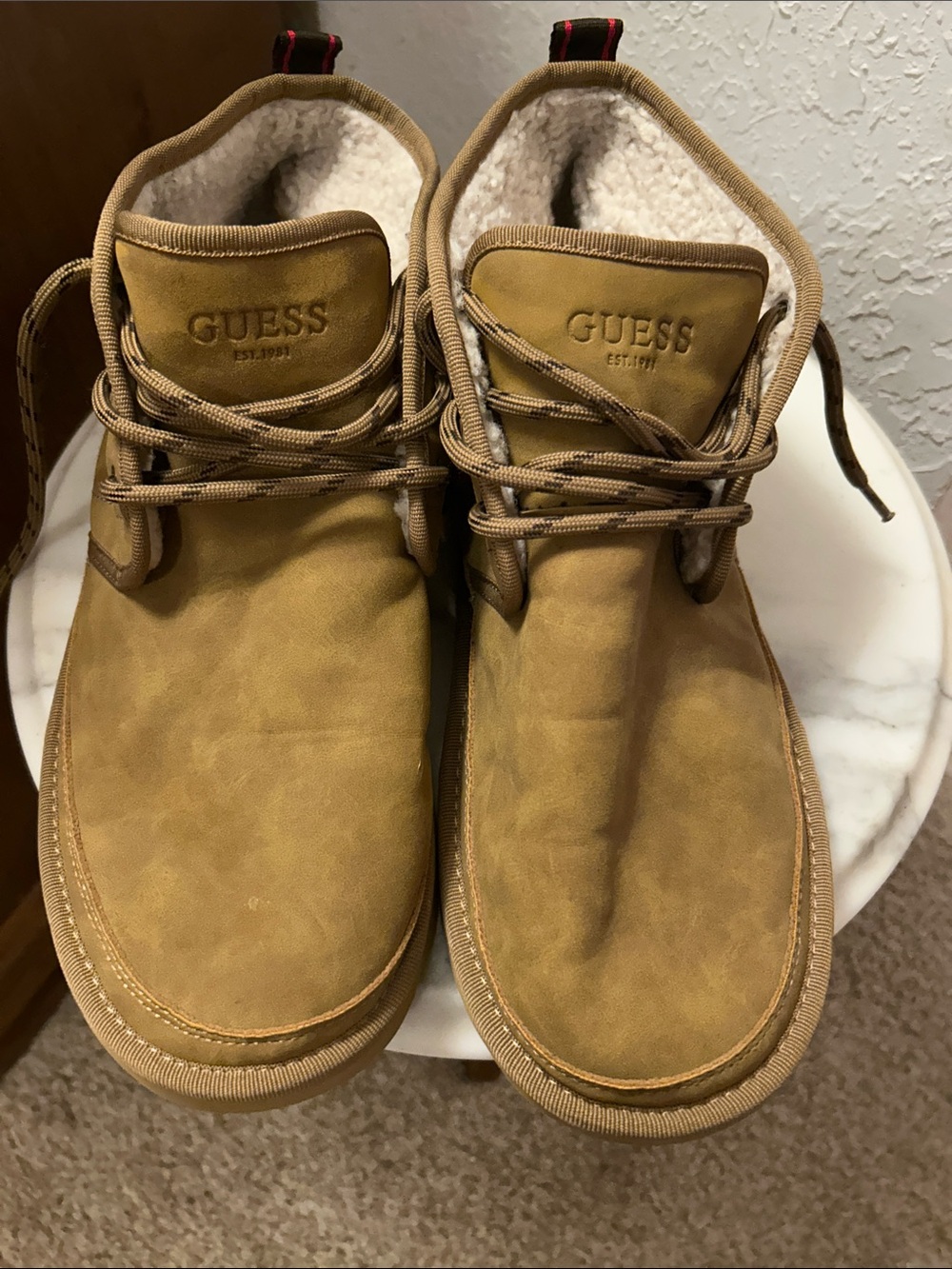 GUESS Men's Tan Shearling-Lined Chukka Boots. 10. Like new. Y2K